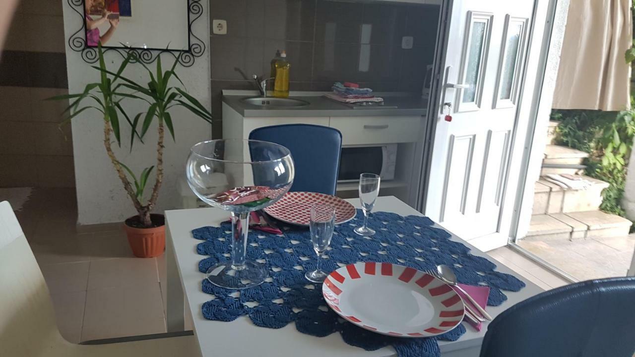 Apartments Dora Crikvenica Esterno foto
