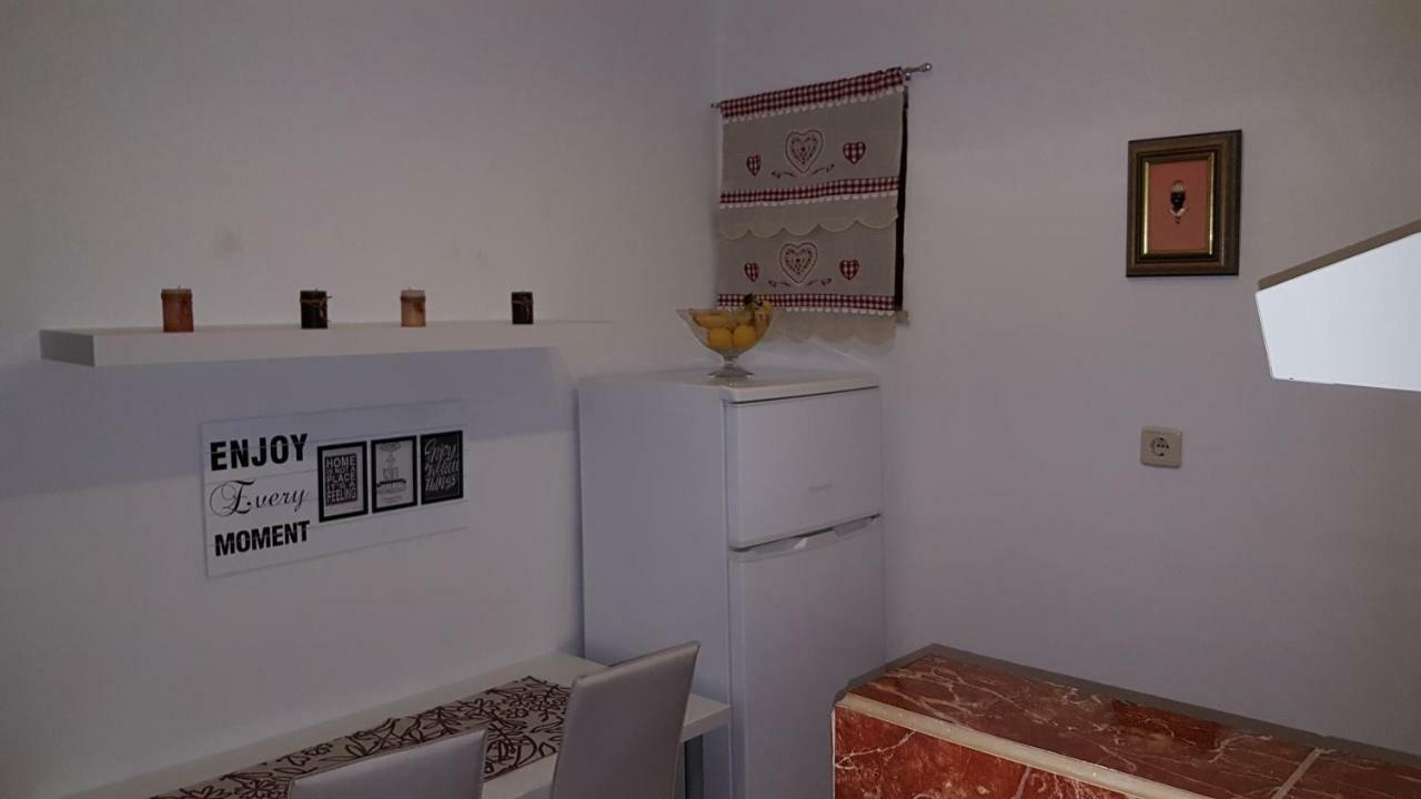 Apartments Dora Crikvenica Esterno foto